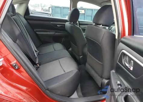 2016 Nissan Altima 2.5 z USA, uszkodzony, nr VIN 1N4AL3AP9GC218333